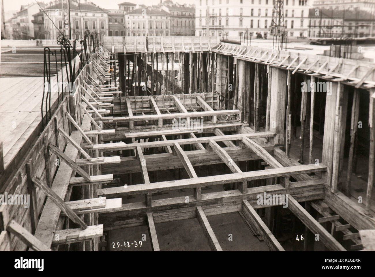 Les activités de construction à Milan (1939) près de Porta Ticinese Banque D'Images