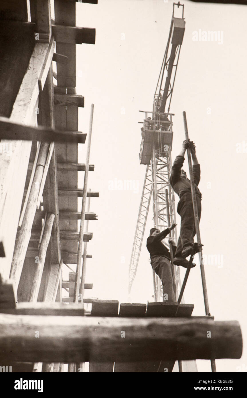Les activités de construction à Milan (1939) près de Porta Ticinese Banque D'Images