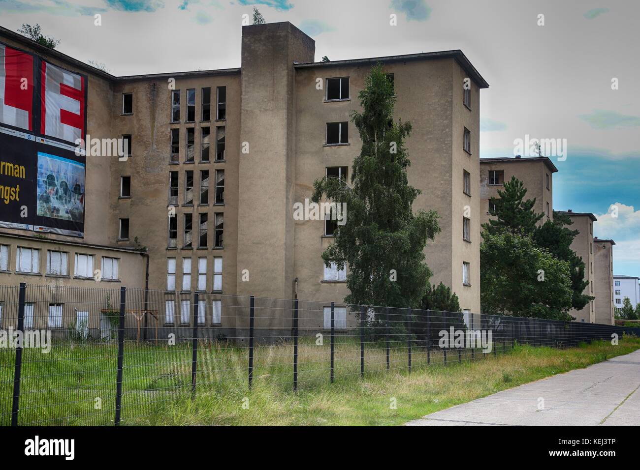 Bâtiment abandonné à tematec construit comme une station balnéaire par l'Allemagne nazie sur l'île de Rügen, Allemagne Banque D'Images