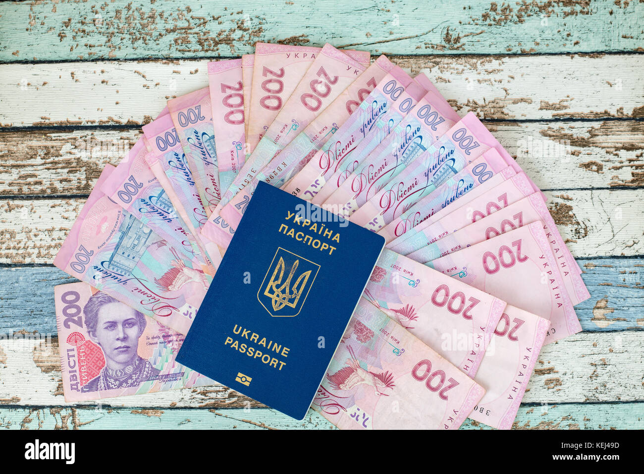 Passeport biométrique hryvnia ukrainien avec vue de dessus Banque D'Images