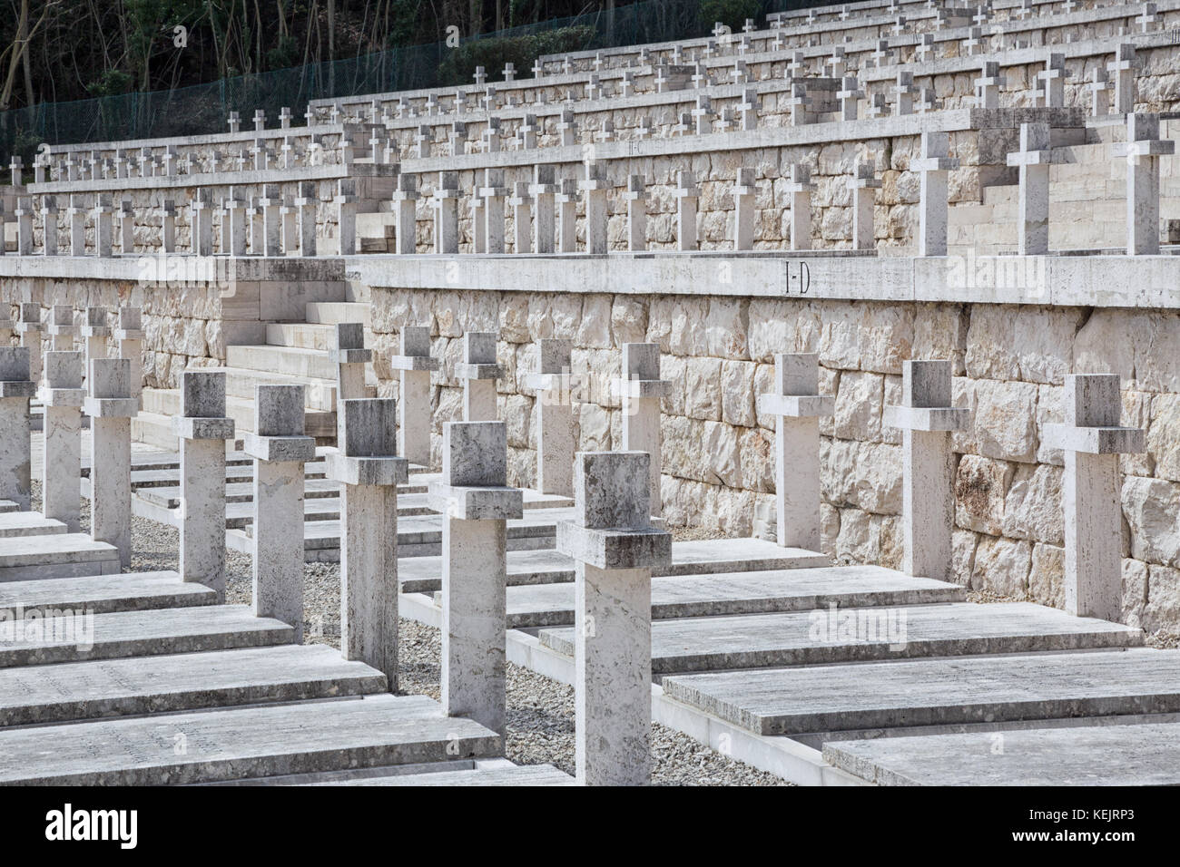 Cassino (Frosinone, Italie) - cimetière polonais à Montecassino, Italie. Le cimetière contient les tombes de polonais et biélorusses sont morts pendant la bataille de Banque D'Images