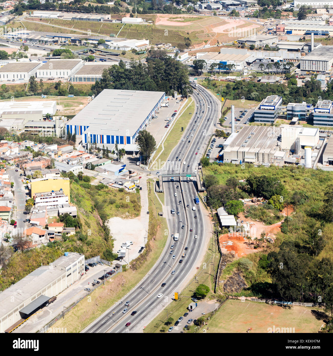 Vue aérienne de l'autoroute Raposo Tavares, région métropolitaine de sao paulo - brésil Banque D'Images