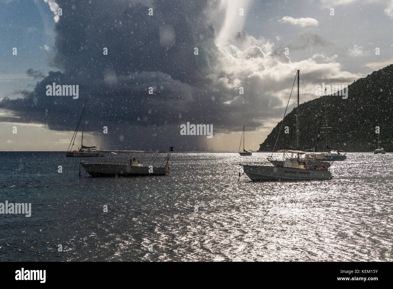 Tempête et pluie en Martinique, à la plage Banque D'Images