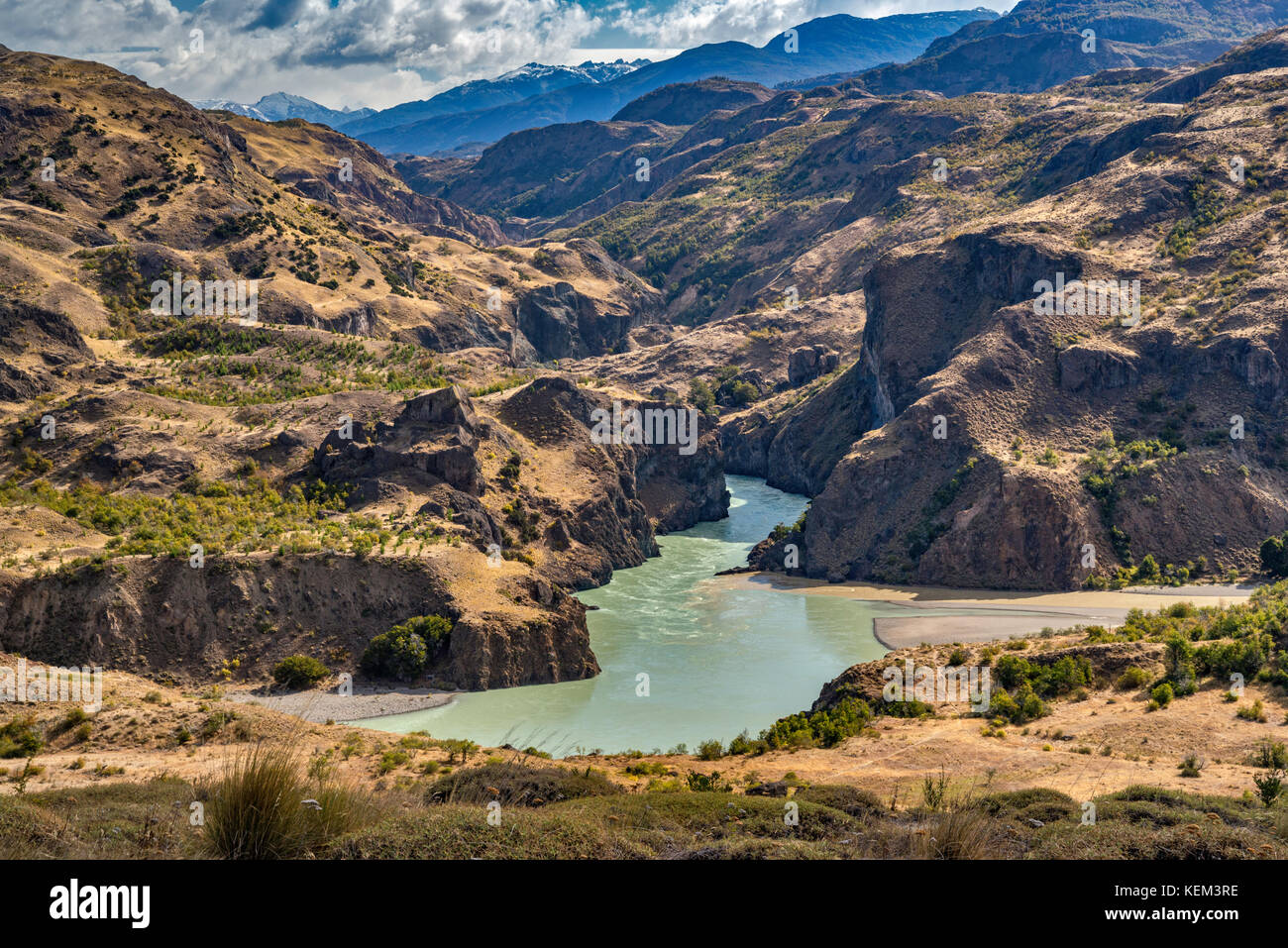 Rio Baker au confluent avec Rio Chacabuco, vue à partir de la Carretera Austral, la vallée de Chacabuco, futur parc national de Patagonie, Chili Banque D'Images