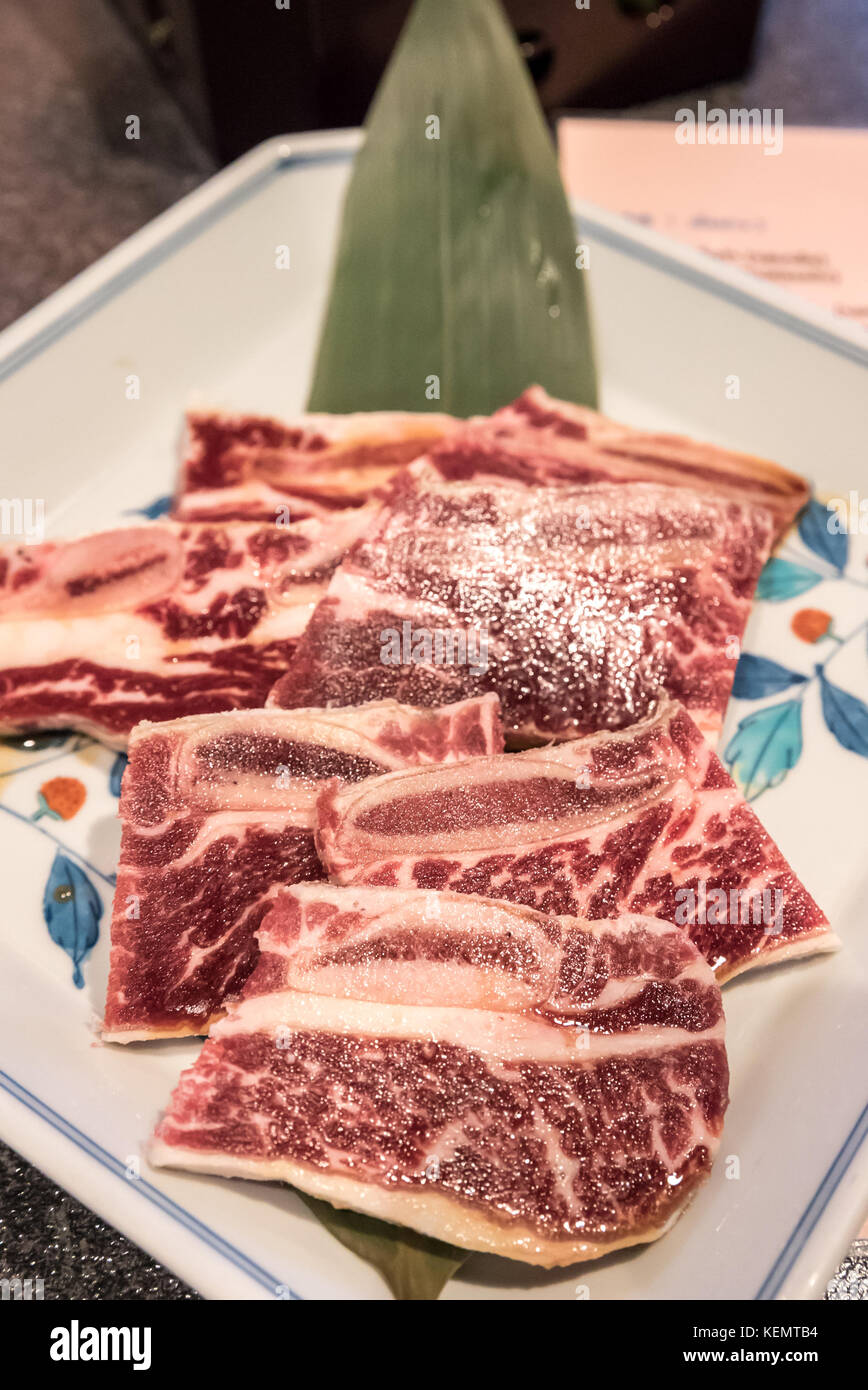 Côtes de boeuf wagyu japonais yakiniku barbecue viande premium Photo