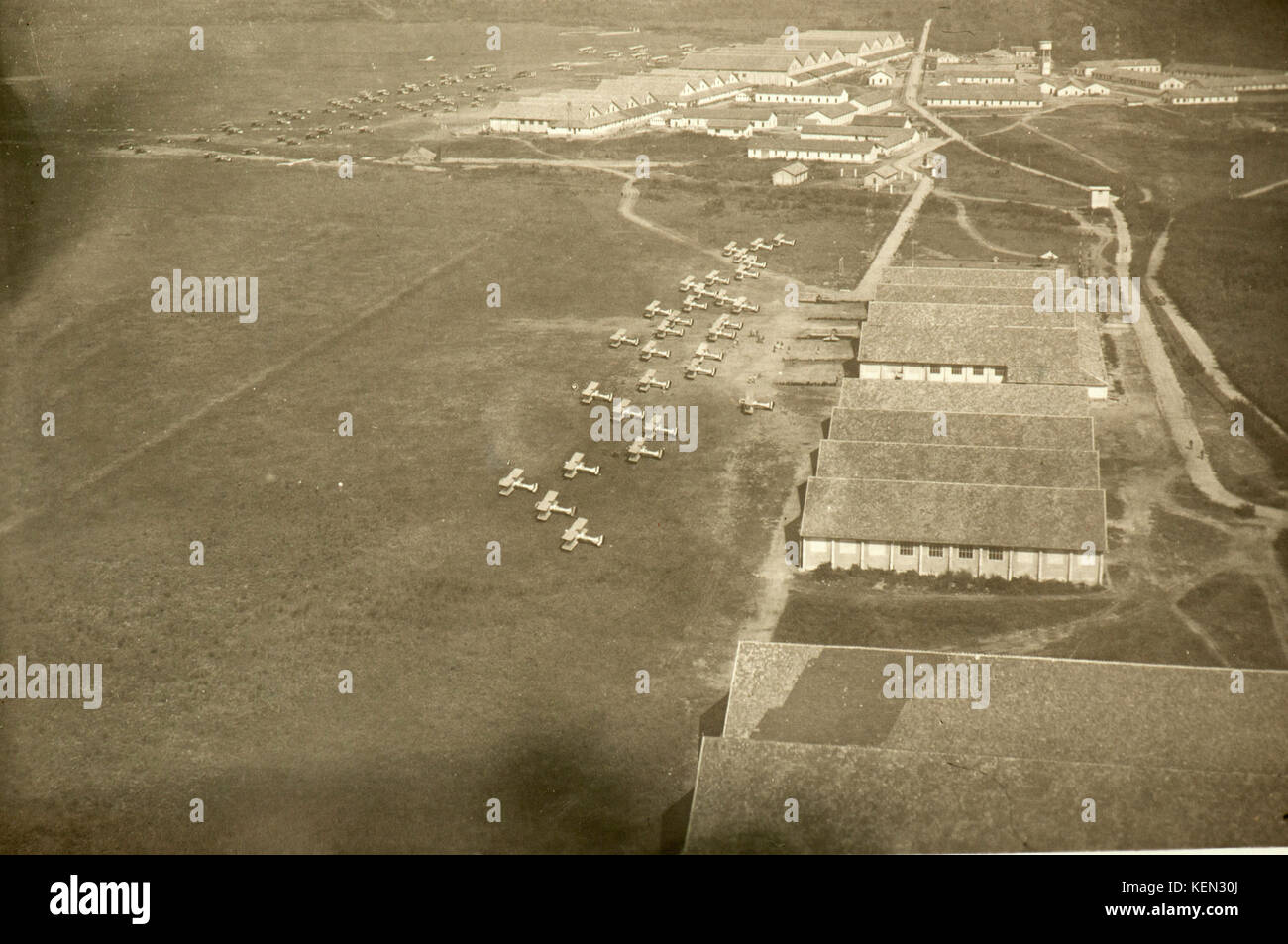 Cet aéroport, situé dans Lonate Pozzolo, est l'ancien avant de l'aéroport de Malpensa (1930) Banque D'Images