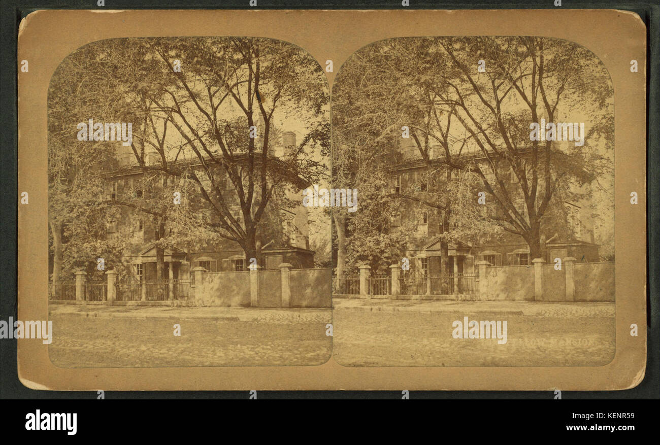 Vue d'un magasin de trois maison avec un petit porche, par M. F. King Banque D'Images