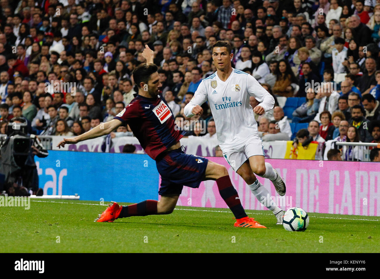 Cristiano Ronaldo dos Santos (7) joueur du Real Madrid. La Liga entre le Real Madrid vs SD Eibar au Santiago Bernabeu à Madrid, Espagne, le 22 octobre 2017 . Más Información Gtres Crédit : Comuniación sur ligne, S.L./Alamy Live News Banque D'Images