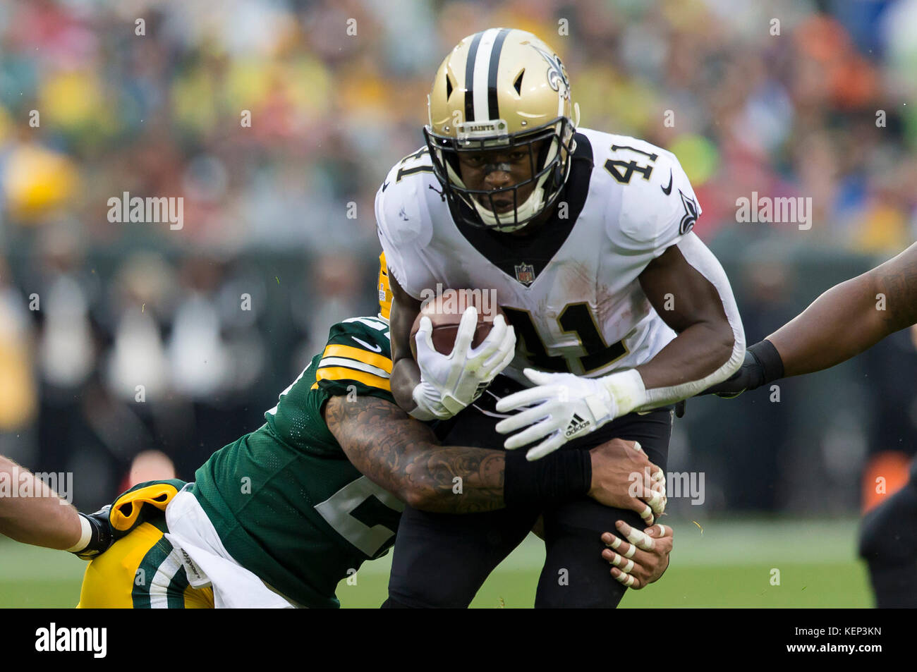 Green Bay, WI, USA. 22 octobre, 2017. New Orleans Saints d'utiliser de nouveau Alvin Kamara # 41 en action au cours de la NFL football match entre les New Orleans Saints et les Packers de Green Bay à Lambeau Field de Green Bay, WI. La Nouvelle Orléans a battu Green Bay 26-17. John Fisher/CSM/Alamy Live News Banque D'Images