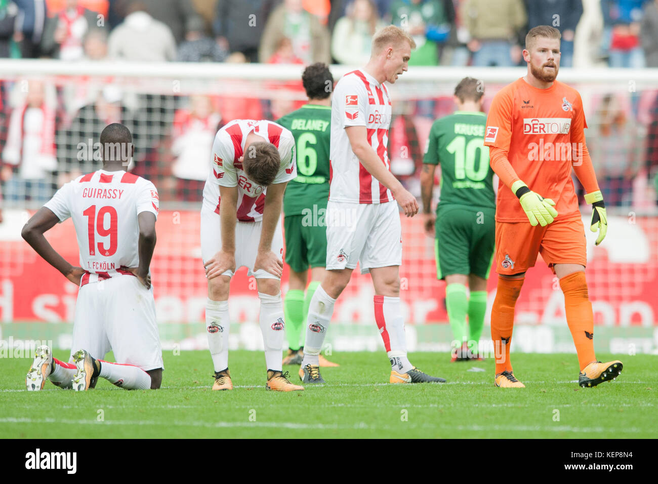 Koeln, Allemagne. 22nd octobre 2017. NB.de V. Sehrou GUIRASSY (K), Dominique HEINTZ (K), Frederik SOERENSEN (Sorensen, K), goalwart Timo HORN (K) sind fruratedriert, Frust, gefruratedet, déçu, entt uscht, Entt uschung, Enttaeuschung, traurig, Fussball 1. Bundesliga, 9. Spieltag, 1.FC Cologne (K) - Werder Bremen (HB) 0:0, am 22.10.2017 à Koeln/ Allemagne. |utilisation du crédit dans le monde entier : dpa/Alay Live News Banque D'Images