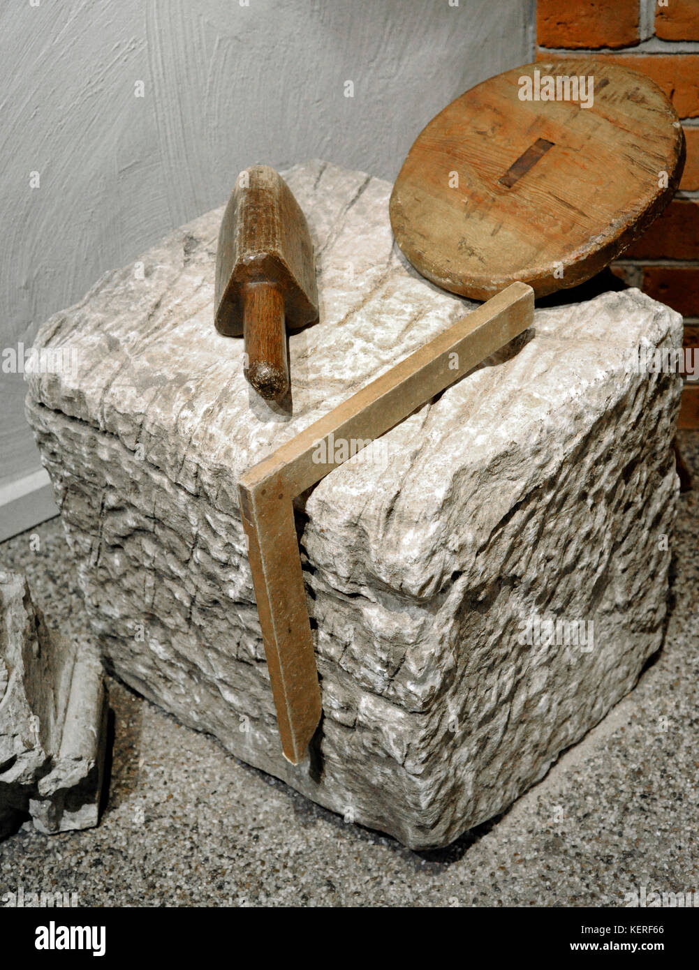 Moyen âge. Les ustensiles utilisés par les sculpteurs de pierre. musée médiéval de Stockholm. la Suède.. Banque D'Images