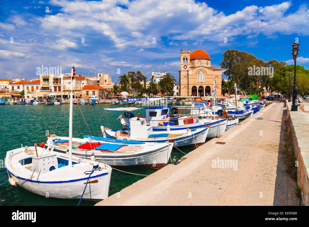 La Grèce Traditionnelle - aegina island avec port pittoresque. iles saroniques Banque D'Images