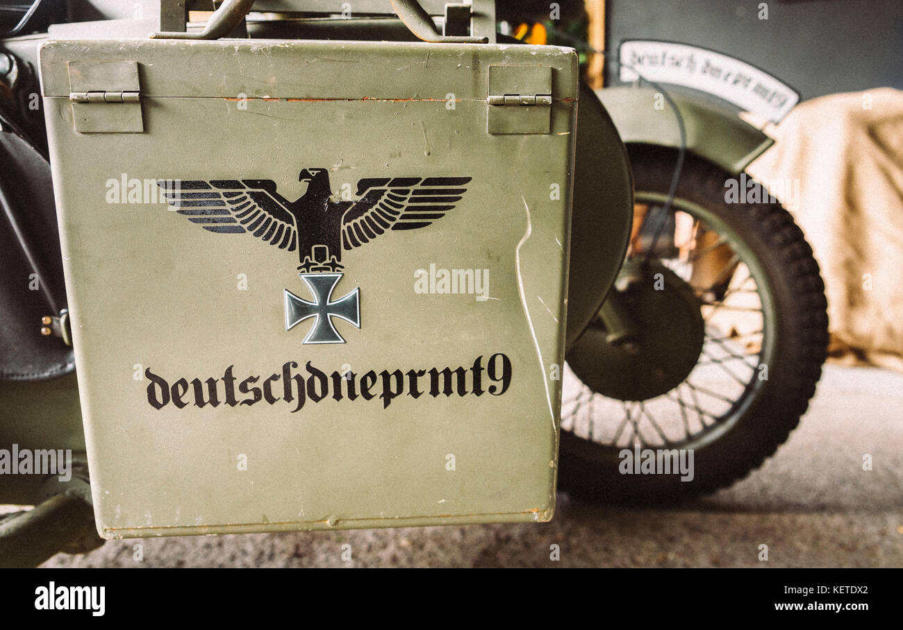 Cette BMW R75 est une combinaison moto et side-car datant de la seconde Guerre mondiale fabriquée par la société allemande Bavarian Motor Works. Banque D'Images Cette BMW R75 est une combinaison moto et side-car datant de la seconde Guerre mondiale fabriquée par la société allemande Bavarian Motor Works. Banque D'Images