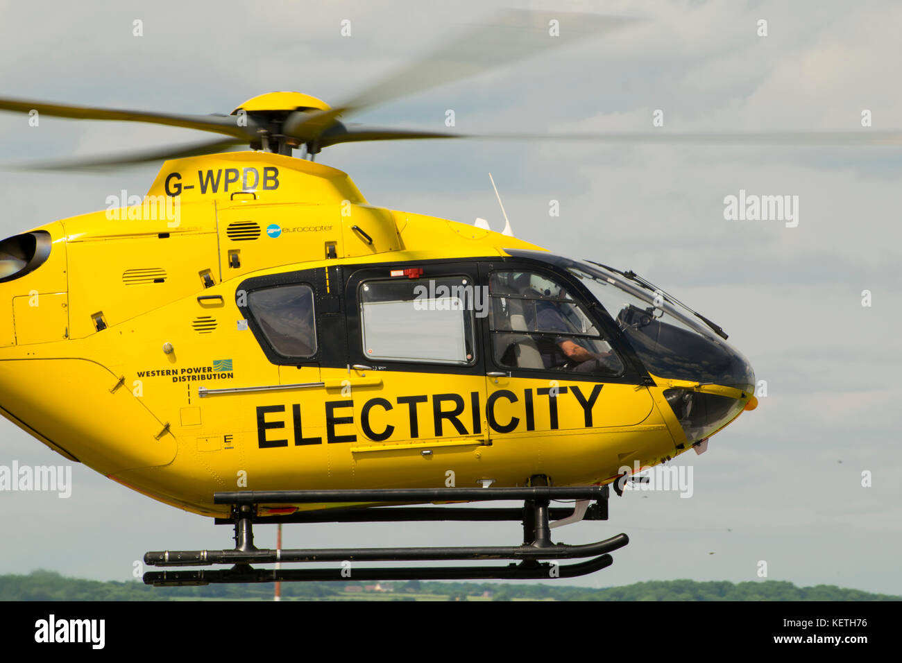 Eurocopter's western power distribution qu'ils utilisent pour vérifier les lignes d'énergie Banque D'Images