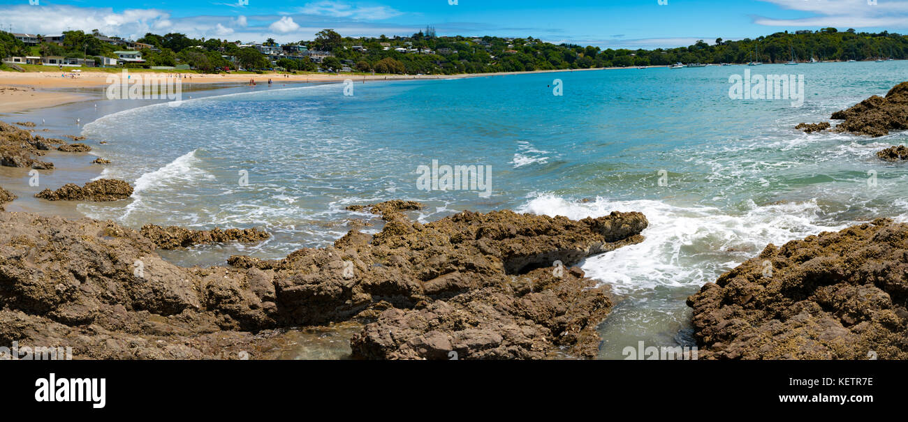 Panorama de la mer bleue et la mer de pierre nouvelle zélande Banque D'Images