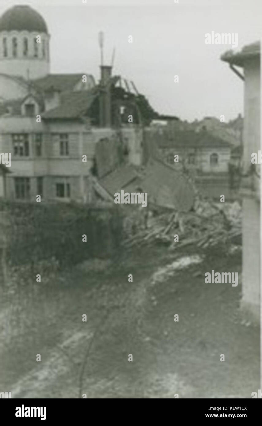 MN 599K 1 1673 Bombardement de Vratsa in World War II Banque D'Images