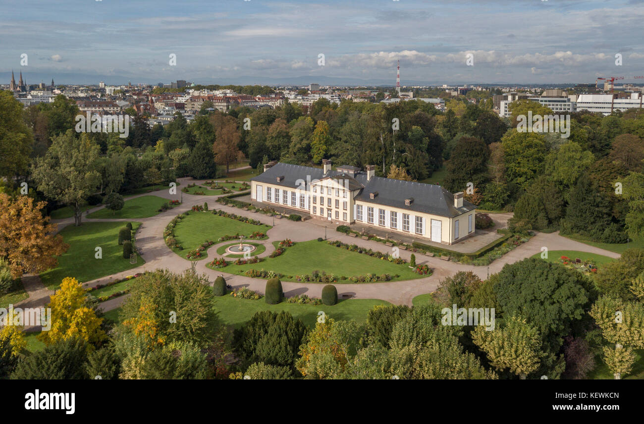 Vue aérienne du pavillon Joséphine dans le parc de l'orangerie à strasbourg Banque D'Images
