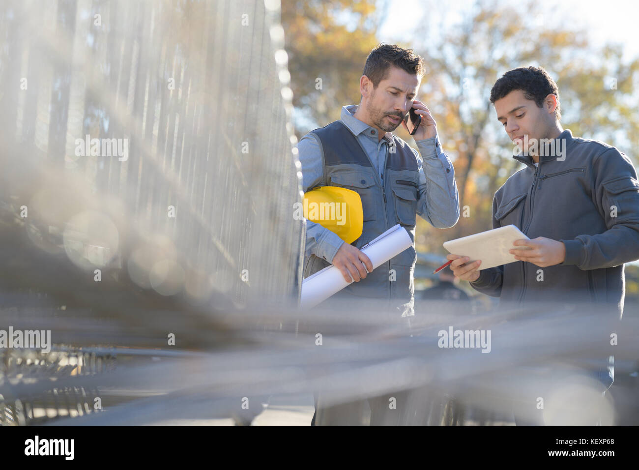 Les travailleurs sur le site du projet Banque D'Images