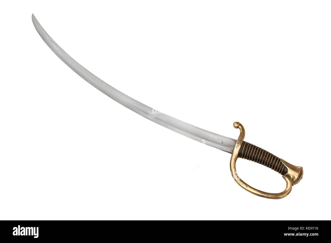 Sabre (sabre, épée de cavalerie) d'artillerie à cheval français modèle 1829. soldat. Chemin sur fond blanc. Banque D'Images