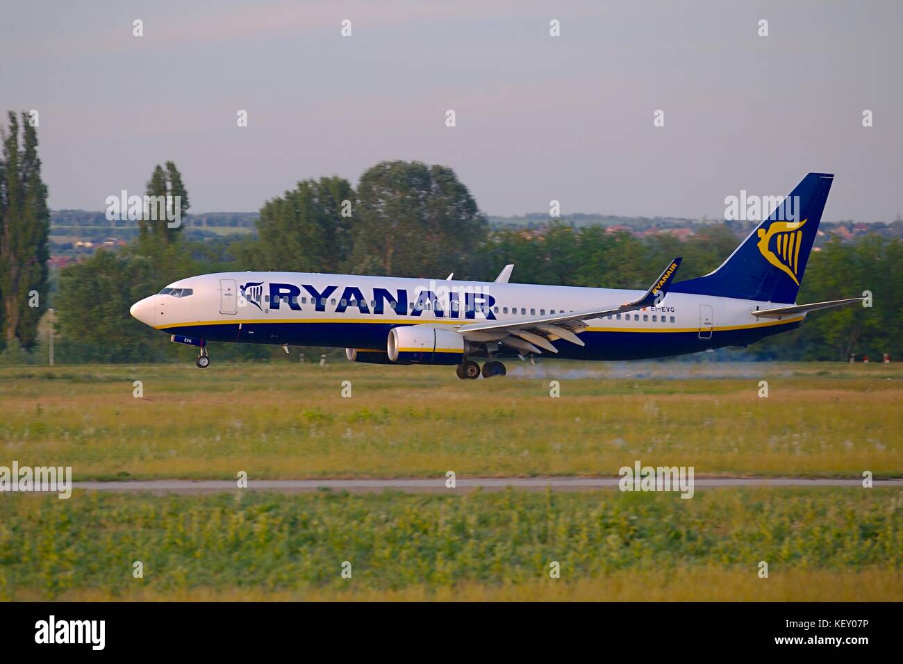 Avion Ryanair Landing Banque D'Images