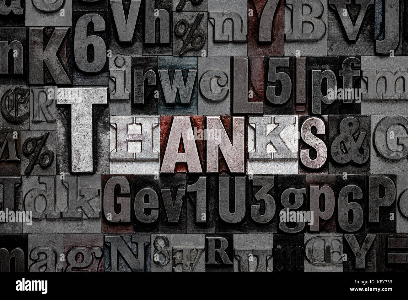Le mot merci fabriqués à partir de vieilles lettres typographiques en métal Banque D'Images
