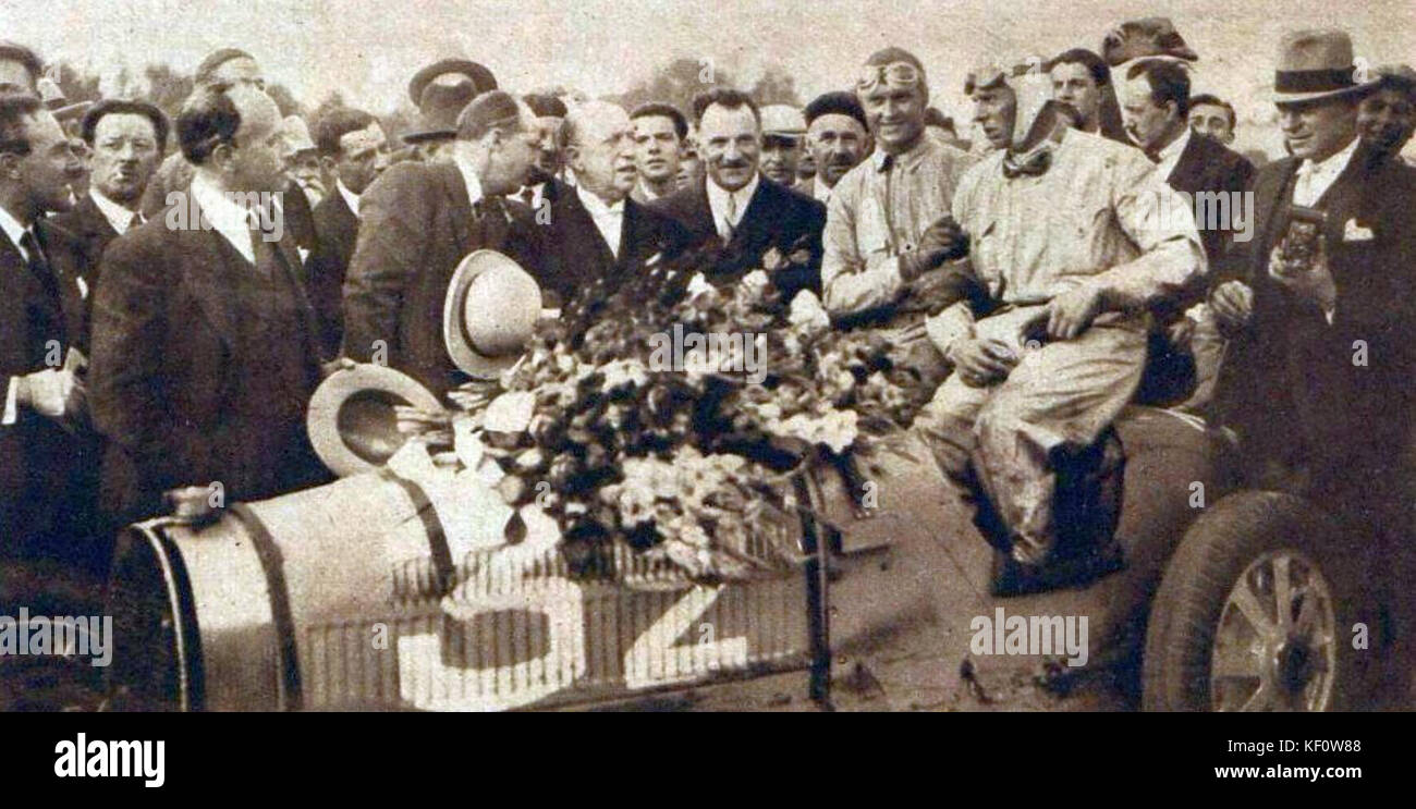 Louis Chiron (D.) et Achille Varzi (D.), vainqueurs du Grand Prix de l'ACF 1931 Banque D'Images