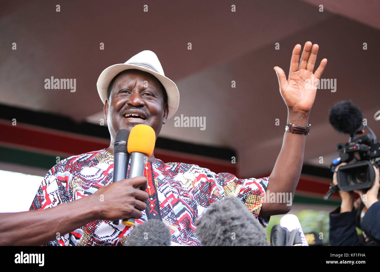 Nairobi, Comté de Nairobi, Kenya. 25 octobre 2017. Raila Odinga, chef de l'opposition au Kenya, s'adresse aux partisans de la National Super Alliance (NASA) à Uhuru Park Nairobi où il leur a demandé de boycotter la répétition des élections présidentielles prévues pour le 26 octobre 2017. Crédit : Billy/SOPA/ZUMA Wire/Alay Live News Banque D'Images