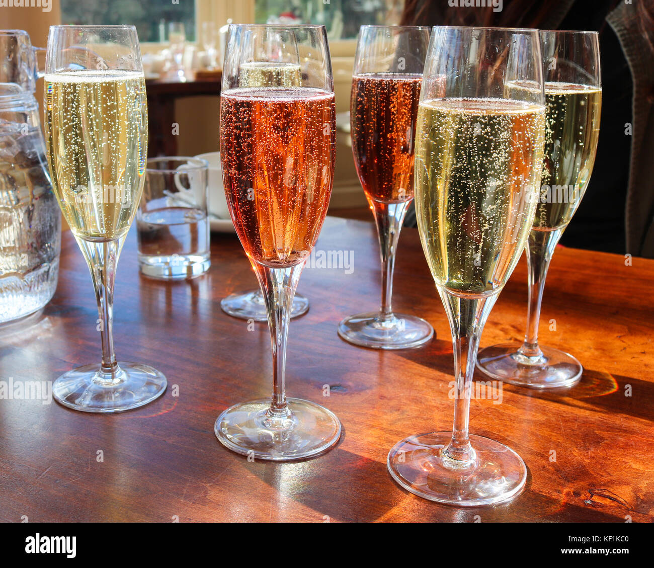 Boire Du Champagne Banque d