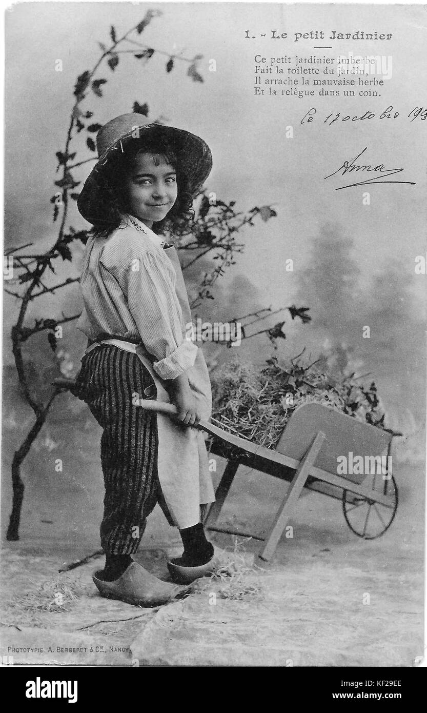 *Le petit jardinier* désigne une œuvre ou un concept lié au jardinage, axé sur les techniques de jardinage à petite échelle ou à domicile. Le titre suggère un guide ou un outil pour jardiniers amateurs ou passionnés. Banque D'Images