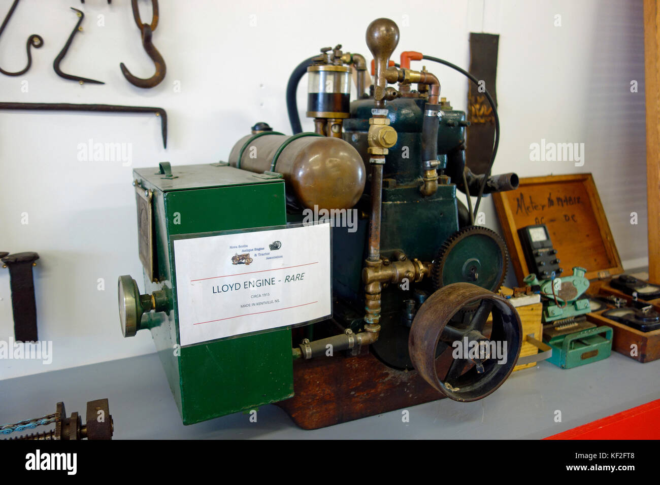 1915 moteur stationnaire Lloyd Banque D'Images