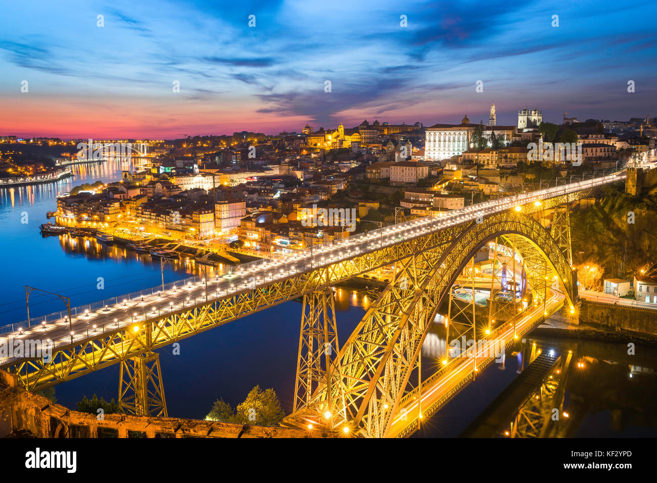 Islandburner Tableau Sur Toile Porto Portugal – Pont Dom Luis I Scène Urbaine, 130x80 Cm 3 Panneaux, Style Moderne