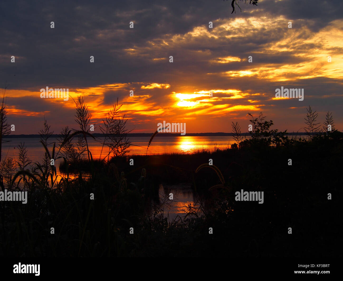 Coucher du soleil sur la baie à nagshead Banque D'Images