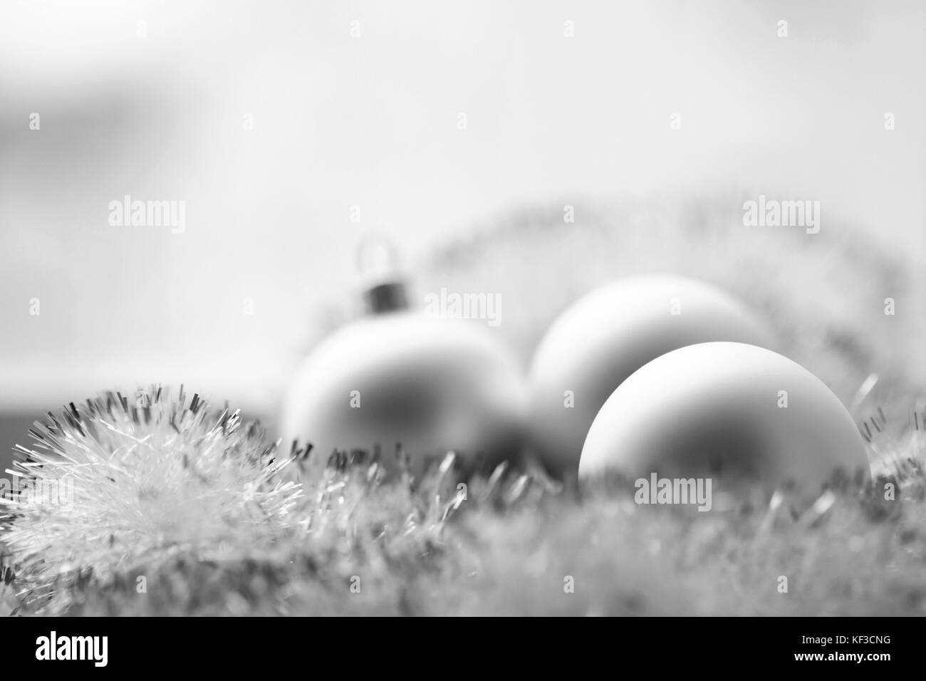 Boule de noël noir et blanc Banque de photographies et d’images à haute
