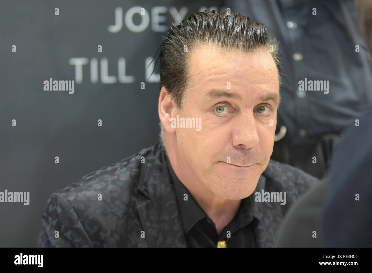 Francfort, Allemagne. 14 octobre 2017. Till Lindemann, chanteur-compositeur-interprète du groupe Rammstein, à Frankfurt Bookfair / Buchmesse Frankfurt 2017 Banque D'Images