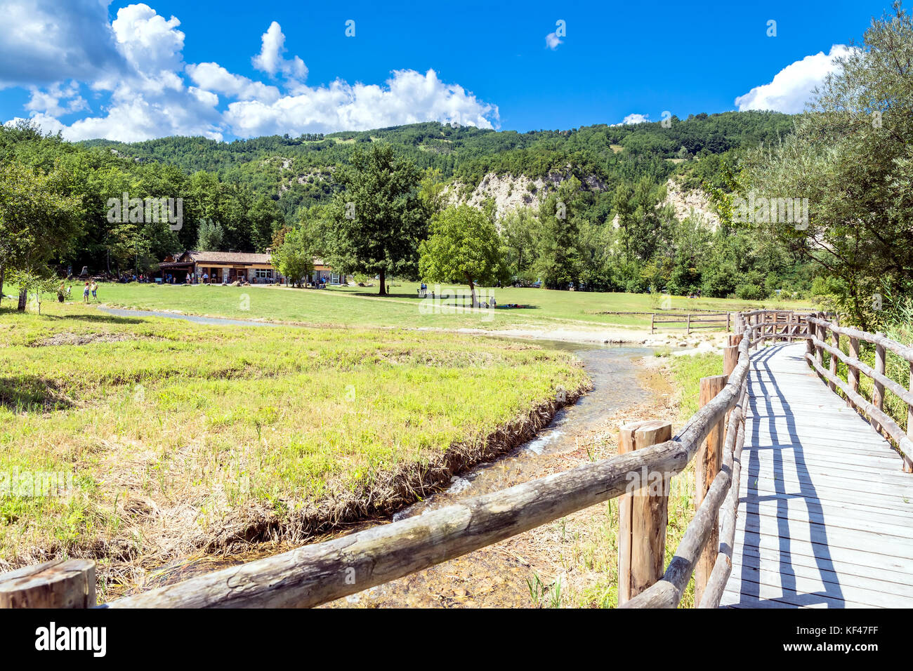Le Poiano springs sont les principaux ressorts de carsiques emilia-romagna Banque D'Images