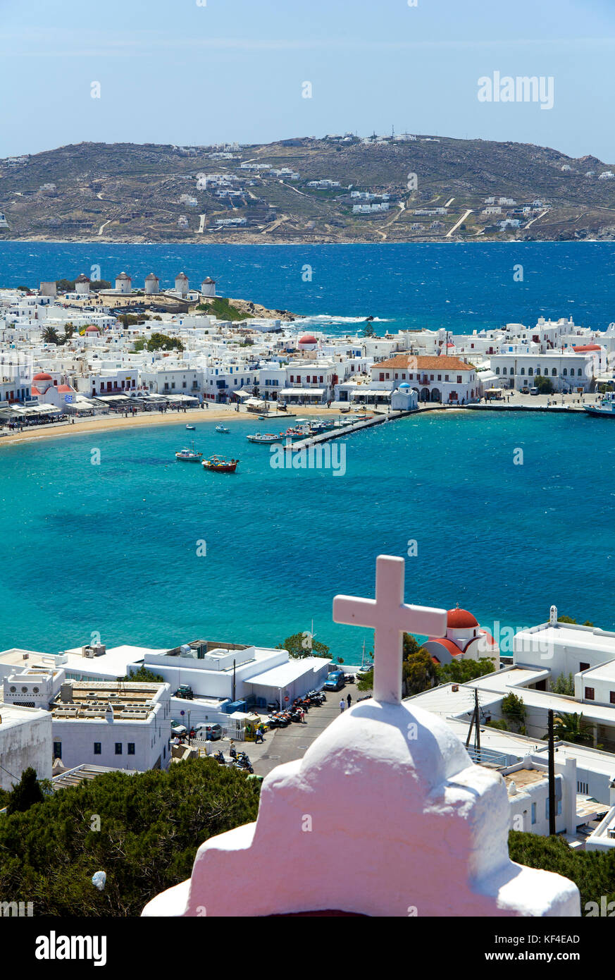 Petite chapelle au-dessus de la ville de Mykonos, Mykonos, Cyclades, Mer Égée, Grèce Banque D'Images