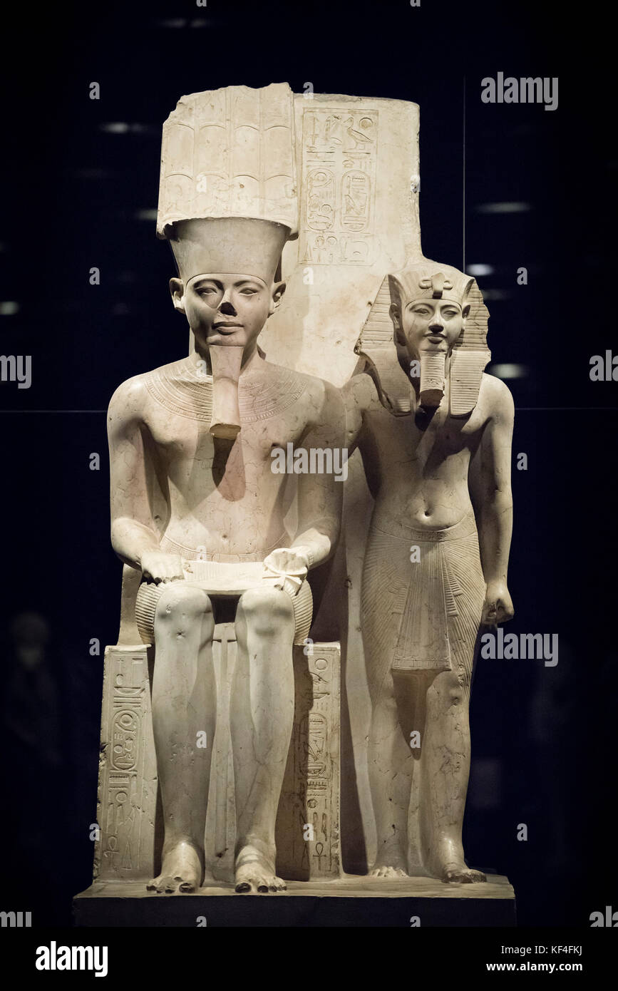 Turin. L'Italie. Statue de pharaon égyptien Horemheb avec le dieu Amon. Nouvel Empire, 18e dynastie, règne d'Horemheb (1319-1292 B.C) Museo Egizio (Egypti Banque D'Images