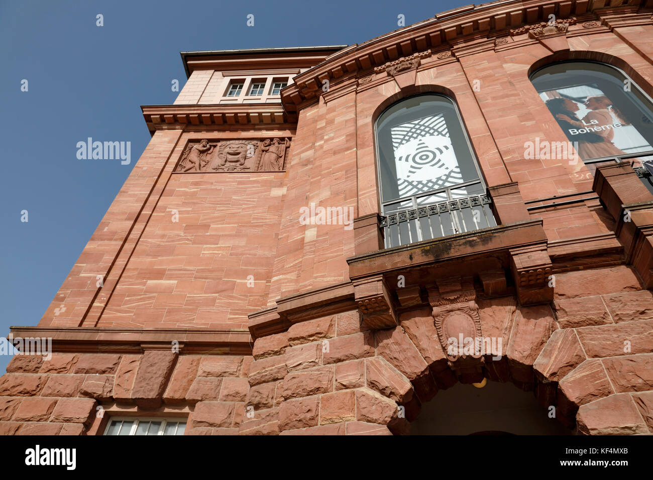 Staatstheater de Mayence, Rhénanie-Palatinat, grosses haus, arkadengang komoedie, soulagement, balkon, gelaender schmiedeeisen aus Banque D'Images