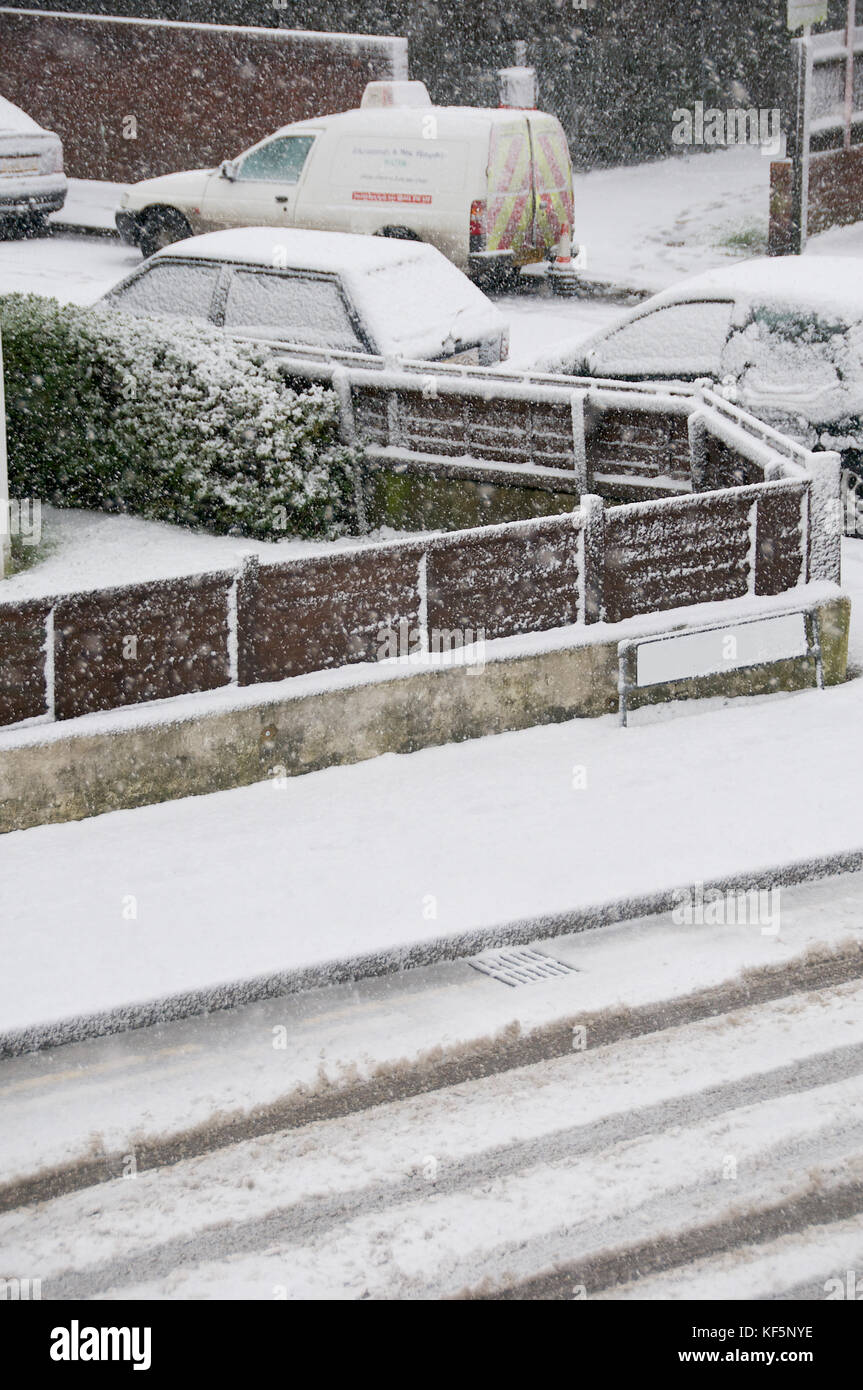 L'hiver - la neige sur les rues de Bournemouth Banque D'Images