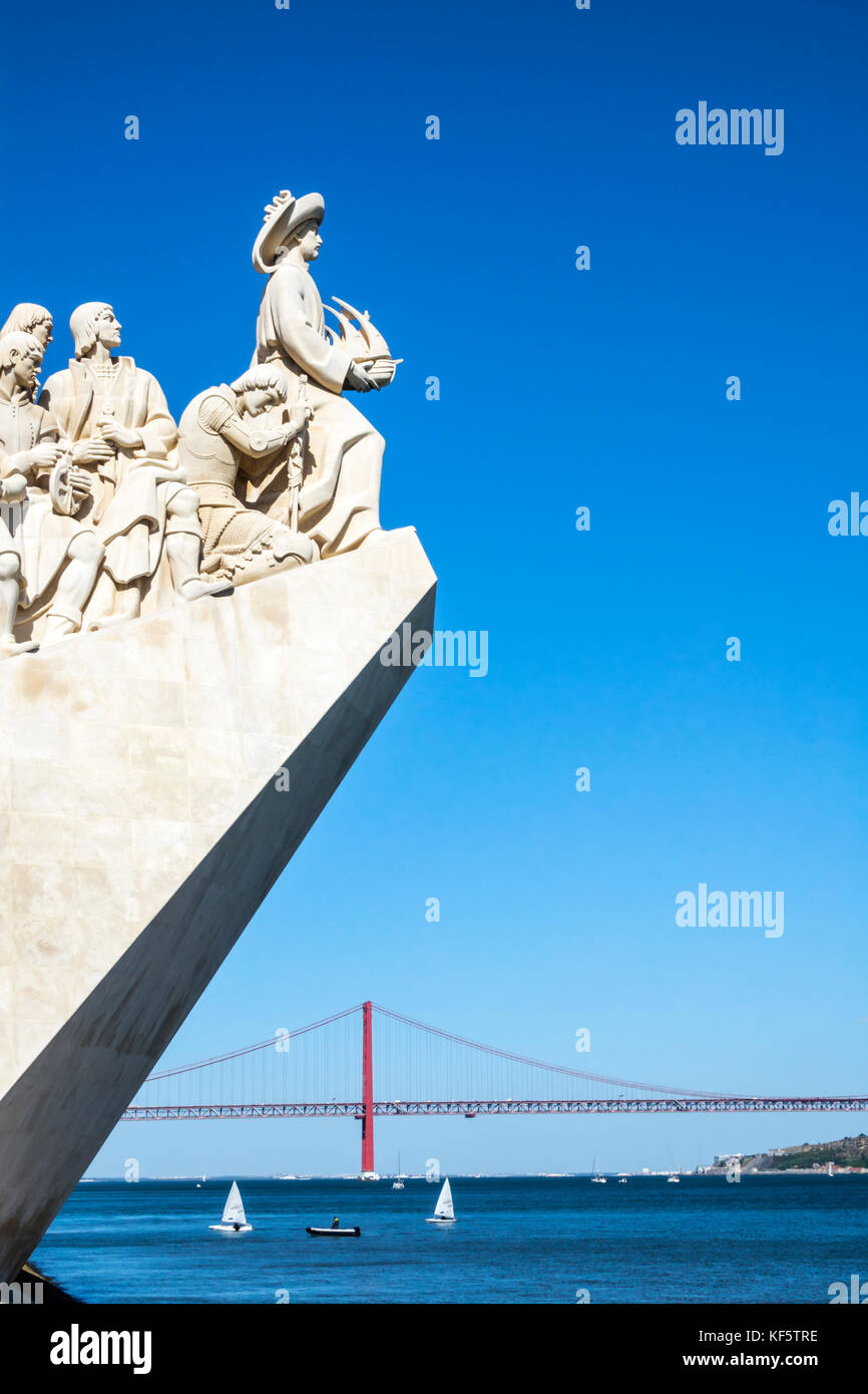 Lisbonne Portugal,Belem,Tage,Padrao dos Descobrimentos,Monument des découvertes,Henry the Navigator,front de mer,Ponte 25 de Abril,25 avril Banque D'Images