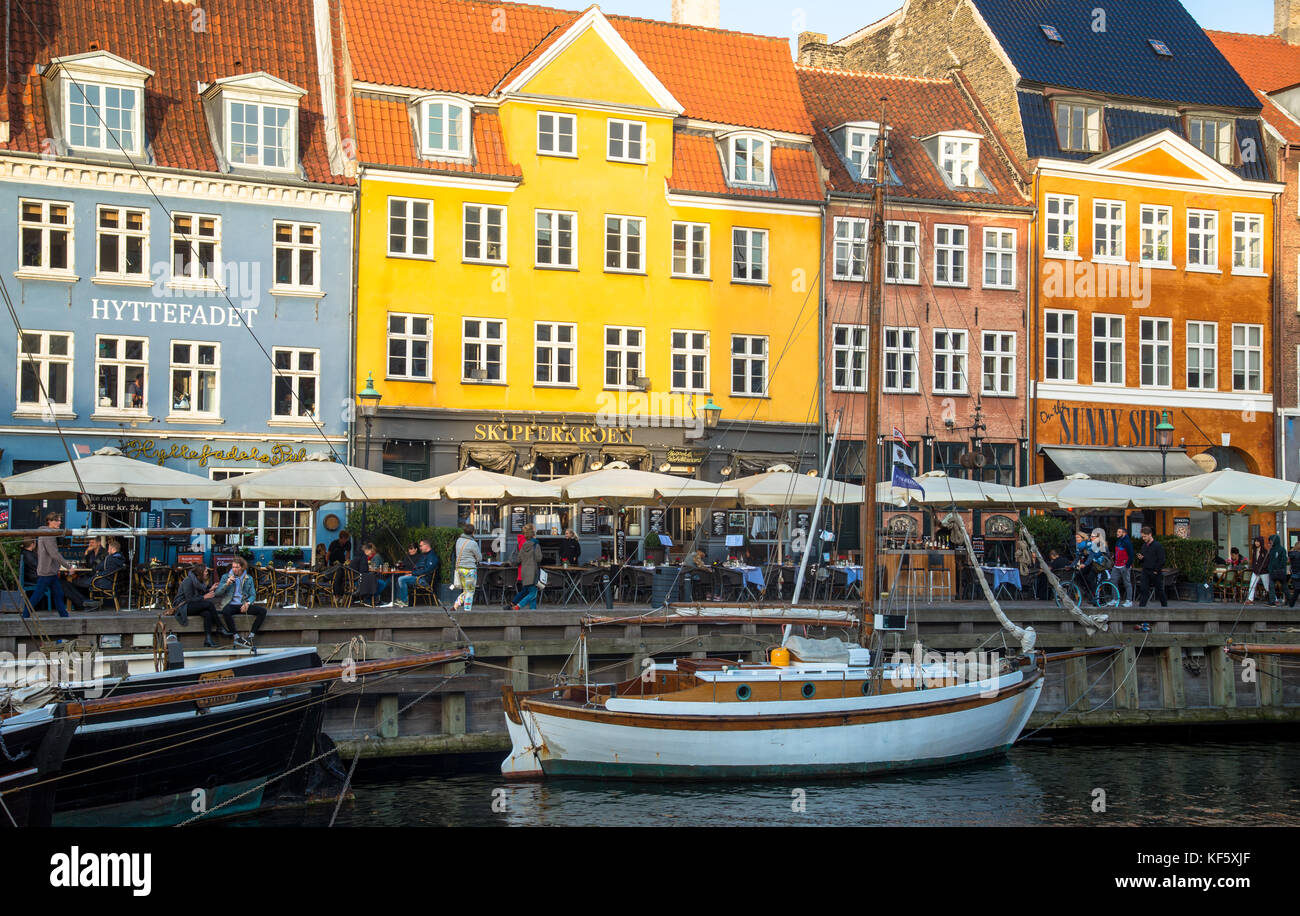 Maisons colorées de Nyhavn à Copenhague, Danemark Banque D'Images