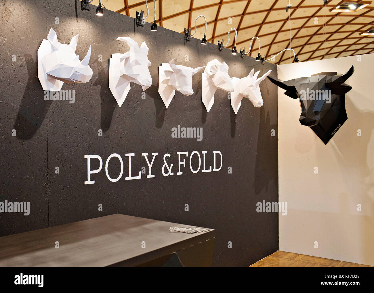 Exposition poly&Fold, sculptures en papier Banque D'Images