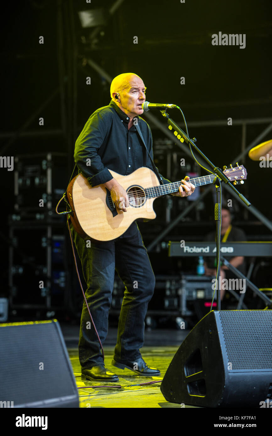 Midge Ure, effectuant à l'Cornbury Festival 2017 Banque D'Images