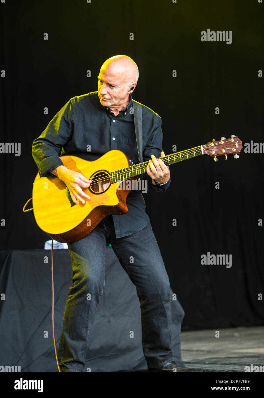 Midge Ure, effectuant à l'Cornbury Festival 2017 Banque D'Images