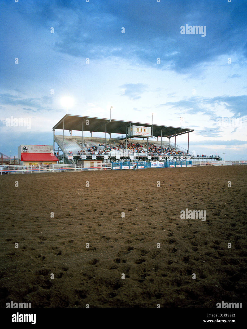 Usa, Wyoming, les spectateurs en tribune, Cody rodeo Banque D'Images