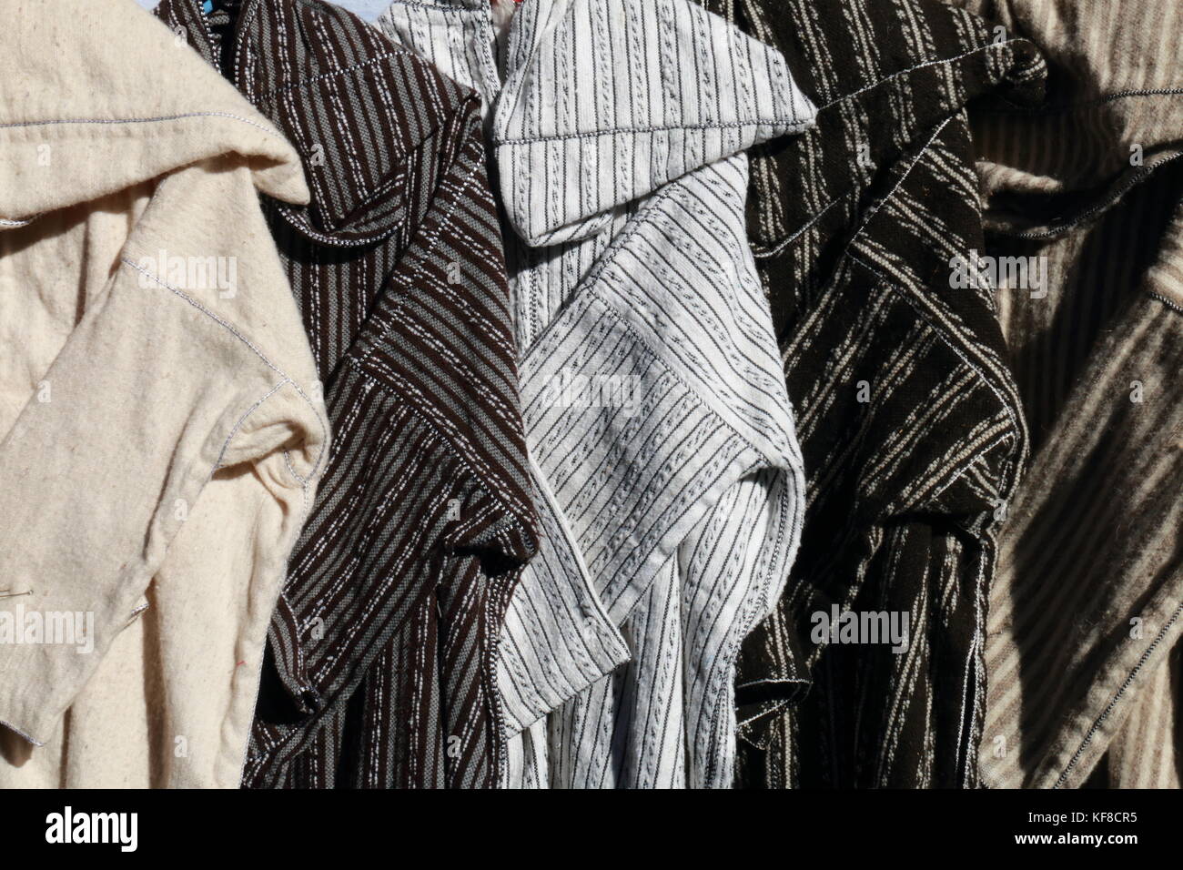 Vêtements typiquement marocain Photo Stock - Alamy