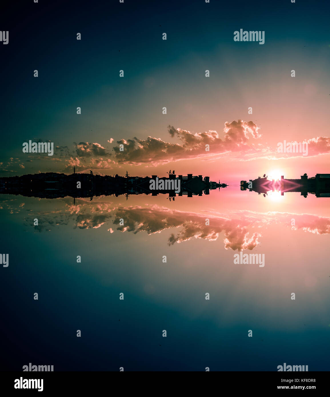 Silhouette ville couchers Banque D'Images