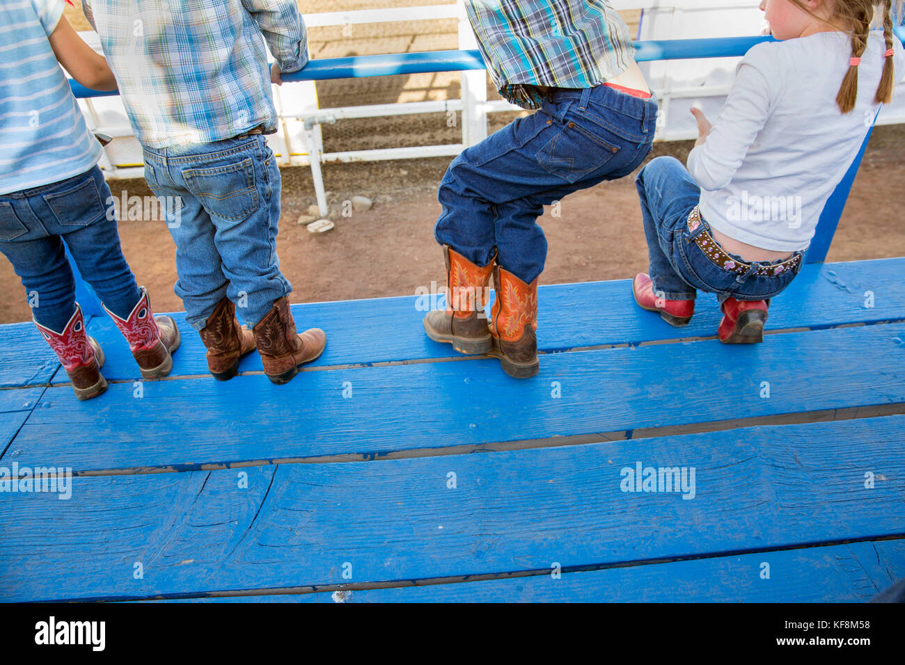 Usa, Ohio, soeurs, soeurs rodeo, les enfants à regarder les événements à la sœurs rodeo Banque D'Images
