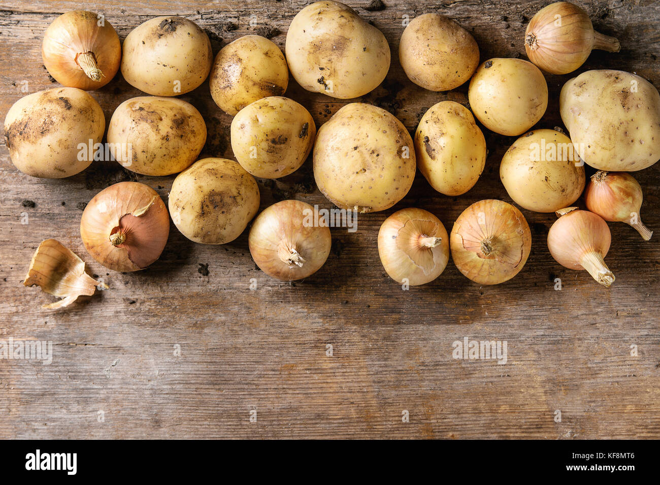 Des pommes de terre biologiques matières premières Banque D'Images