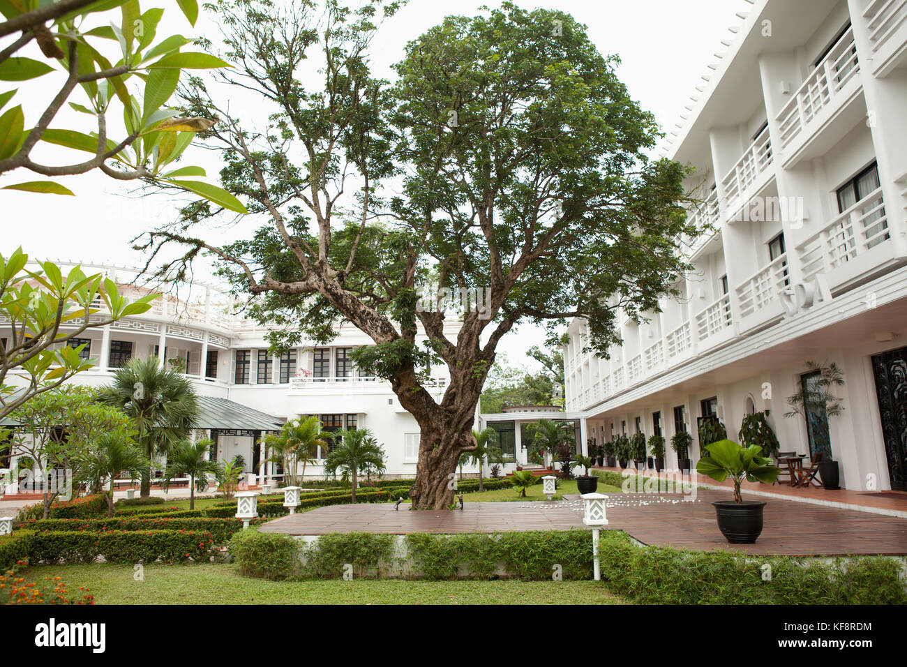 Vietnam, Hue, la residence hotel, l'extérieur de la cour de l'hôtel Banque D'Images